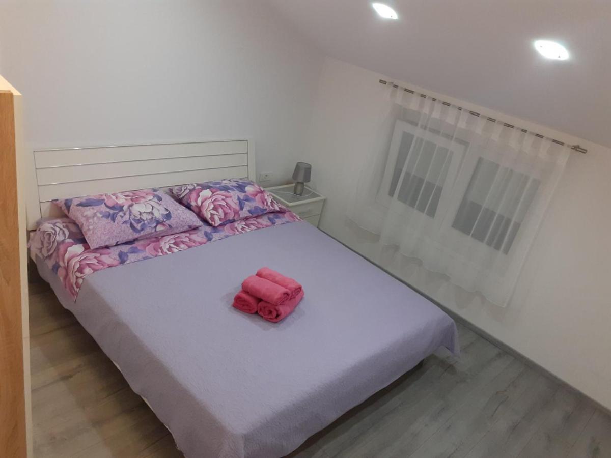 Apartmani Dream Pula Zewnętrze zdjęcie