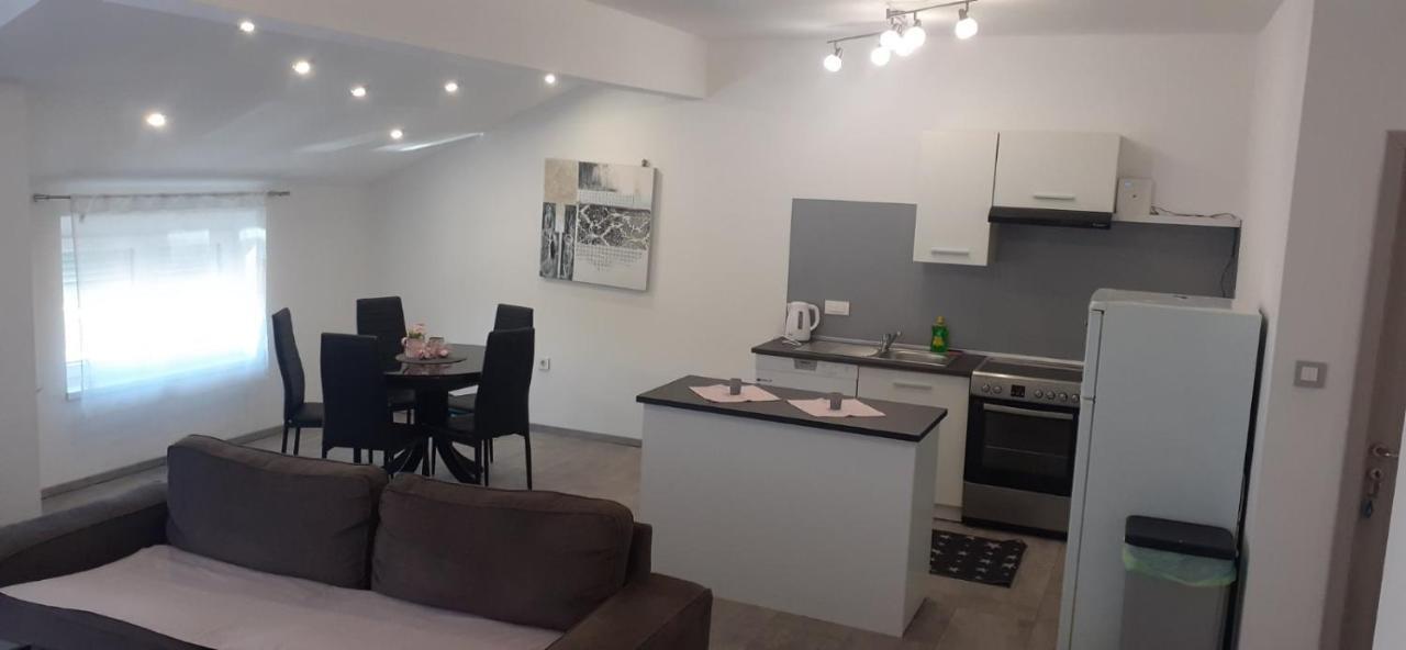 Apartmani Dream Pula Zewnętrze zdjęcie
